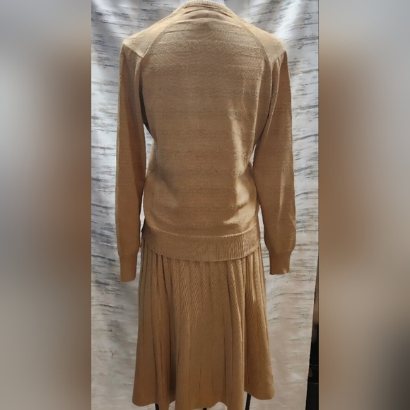Givenchy Tan V-Neck Women's Two Piece Sweater & Skirt - Picture 3 of 16